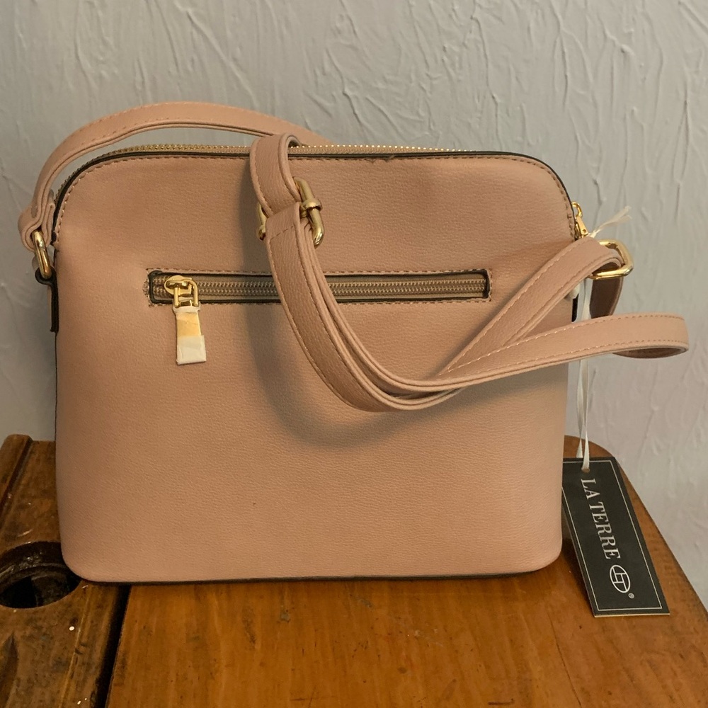 {La Terre} NWT! Mauve Crossbody Bag